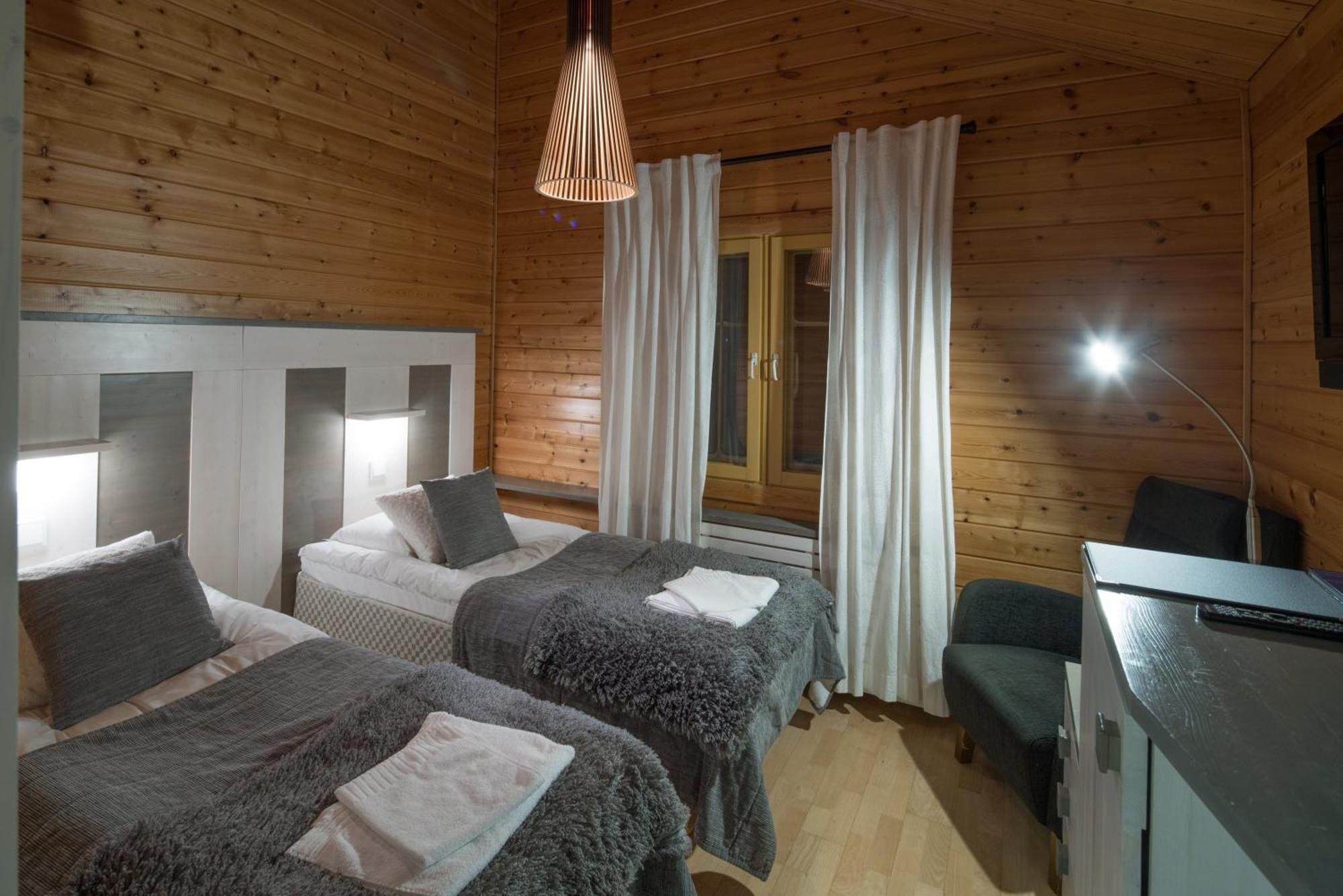 Hotel Yllaeshumina Äkäslompolo Extérieur photo